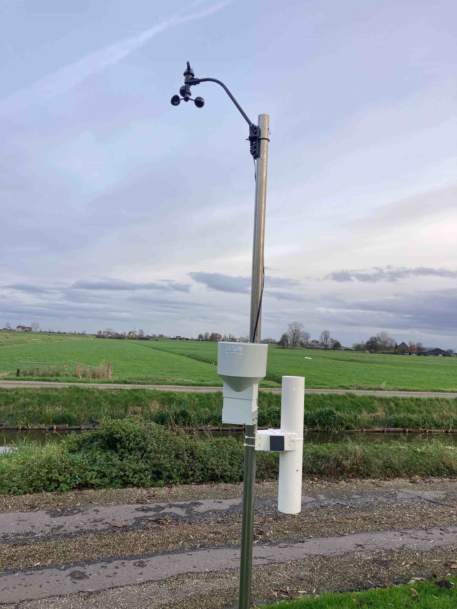 Weather station sensor